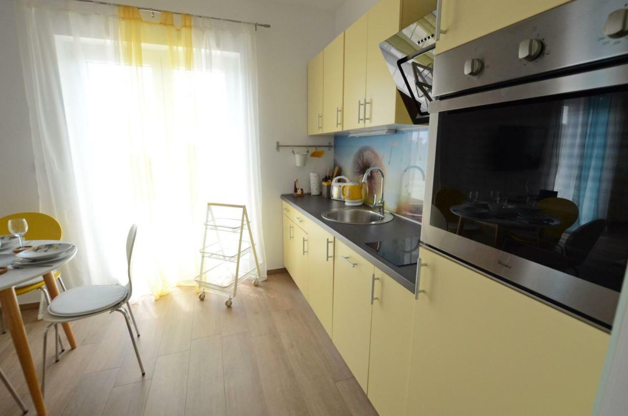 Apartments Golden Hour Jurdani Exterior photo